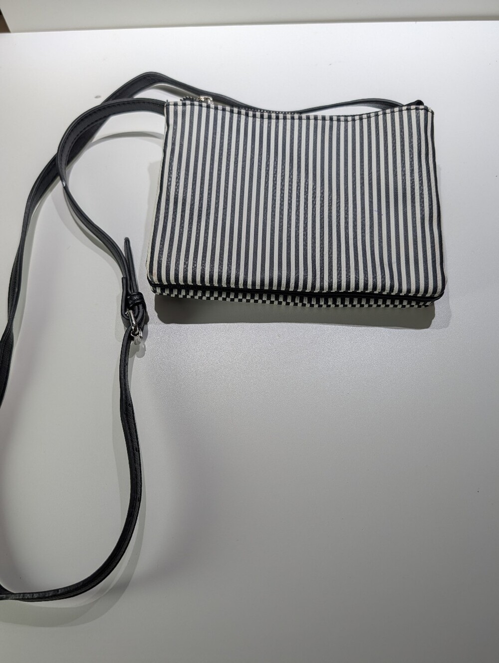 Navy and white fashion bag